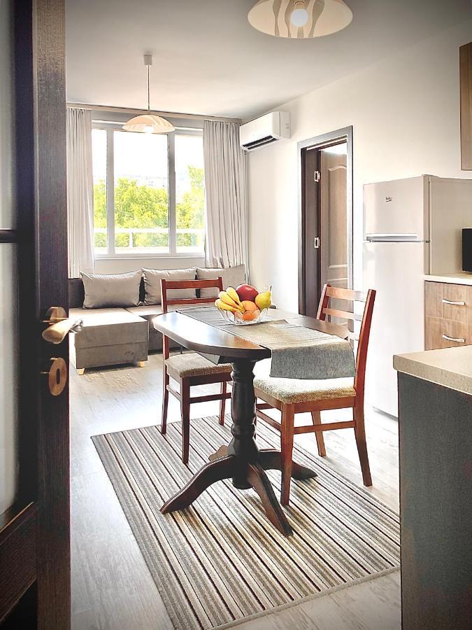 Cozy & Modern 1Br Apart For 4 Guests Next To Medical University & Free Parking Стара-Загора Экстерьер фото